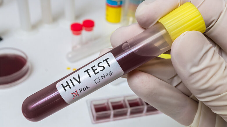 Facts statt Fakes: ZFA wissen über HIV in der Zahnarztpraxis Bescheid