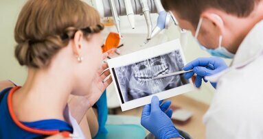 NZa en inspectie controleren op fraude met röntgenfoto’s bij kinderen