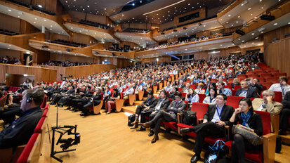 Más de 1.300 profesionales de la odontología en el 6º Congreso Internacional CAMLOG en Cracovia