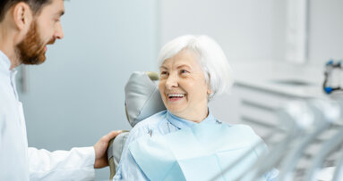 Il primo studio a esaminare l’uso di farmaci anti-invecchiamento per il trattamento della malattia parodontale