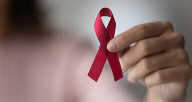 ¿Conoces las patologías orales más frecuentes asociadas al VIH?   