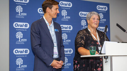 Oral-B gibt Partnerschaft mit iADH bekannt