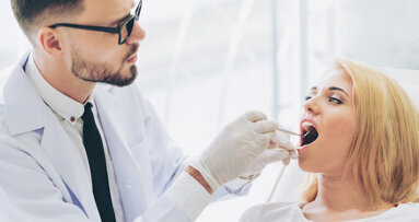 Oral cancer screening less common for the disadvantaged, study finds