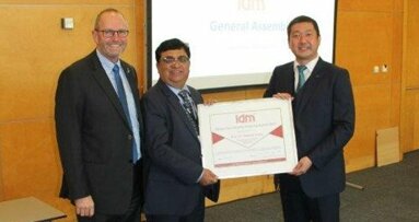 Second annual IDM Global Oral Health Progress Award presented in Madrid