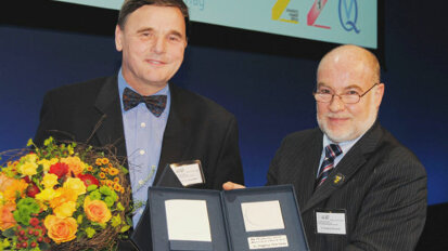 Greifswalder Professor mit Ewald-Harndt-Medaille geehrt