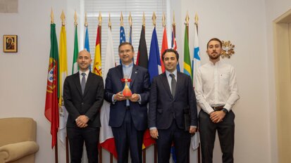 Miguel Pavão visita sede do COL para a JMD