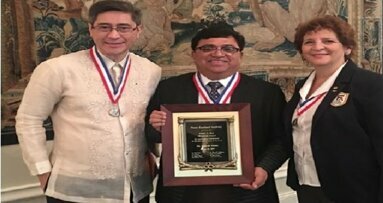 Dr.Mahesh Verma receives “Elmer S Best Memorial Award”during FDI in Madrid