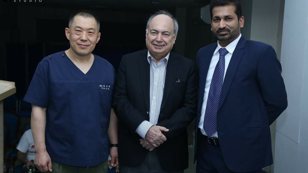 Implantology seminar at AIDM by Dr Choi