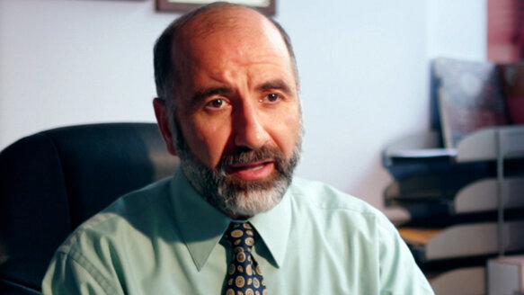 Professor to launch dental clinic in Turkey to treat Syrian refugees