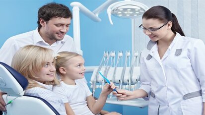 Minorii vor beneficia de două consultaţii gratuite pe an la stomatolog