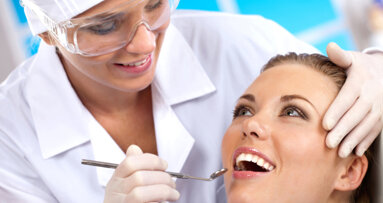 Medicina dentara: Au fost descoperite noi materiale antibacteriene pe baza de titan