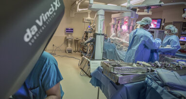 La chirurgia robotica migliora i risultati sulla salute dei pazienti affetti da cancro orofaringeo