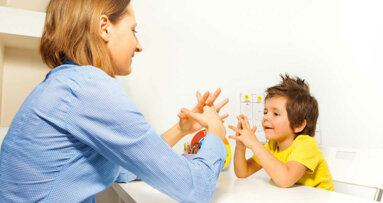 Badanie rzuca nowe światło na zdrowie jamy ustnej dzieci z autyzmem
