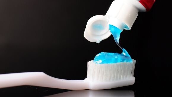 Dezinfekčný prostriedok v zubnej paste môže zhoršiť funkciu svalstva