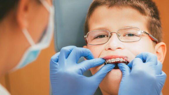Otyłość może wpływać na przebieg leczenia ortodontycznego u dzieci i młodzieży