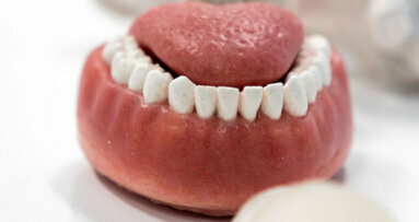 New realistic mouth models aim to improve dental education