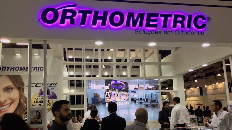The stand of Orthometric, a Brazilian company that specializes in orthodontic products.