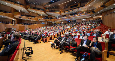 Más de 1.300 profesionales de la odontología en el 6º Congreso Internacional CAMLOG en Cracovia