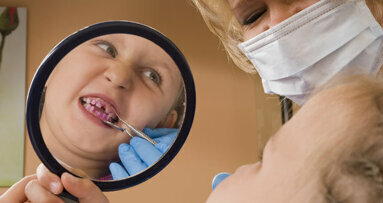Versicherung stellt ersten „Zahnreport“ vor