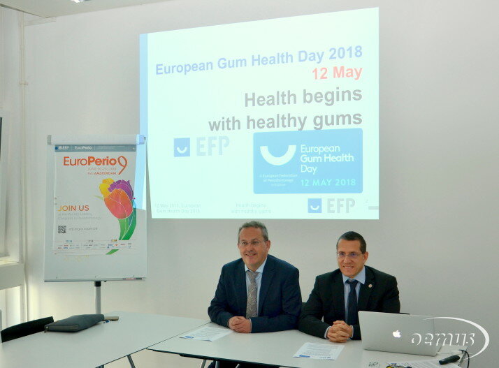 Dr Xavier Struillou (left), the coordinator of European Gum Health Day 2018, and Prof. Dr Anton Sculean (right), President of the EFP, pictured during the press conference.