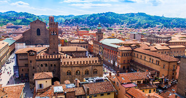 Bologna: la Bellezza è di casa sotto le Due Torri