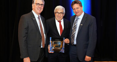 Bergman receives the National Network for Oral Health Access President’s Award