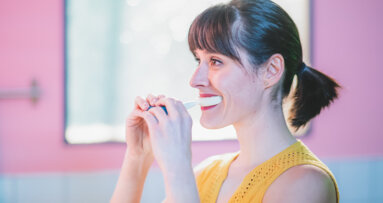 Introducing Y-Brush, the 10-second auto-cleaning electric toothbrush