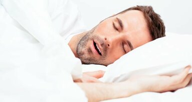 睡眠中の口呼吸で、う蝕リスク増大