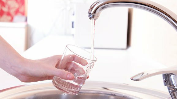 EUA abaixa o flúor em água potável após 50 anos