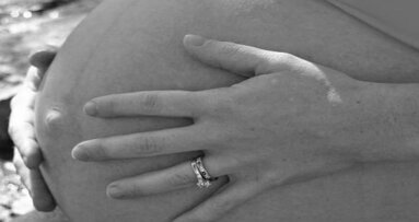 Fertilità femminile legata alla salute orale