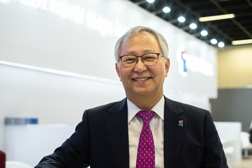 Dr Kwang Bum Park, CEO of MegaGen, at the company’s booth at IDS 2019. (Photograph: Robert Strehler, DTI)
