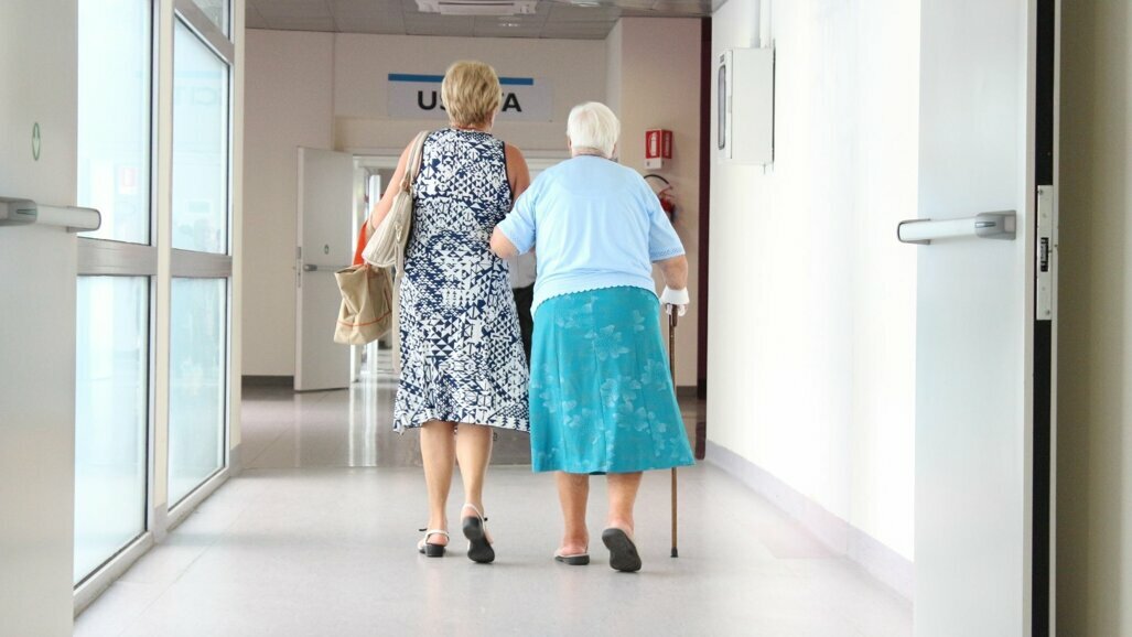 Mondzorg thuiswonende kwetsbare senioren moet beter