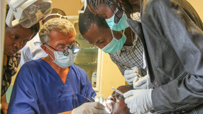 Zahnärztliche Versorgung in Kenia verbessern