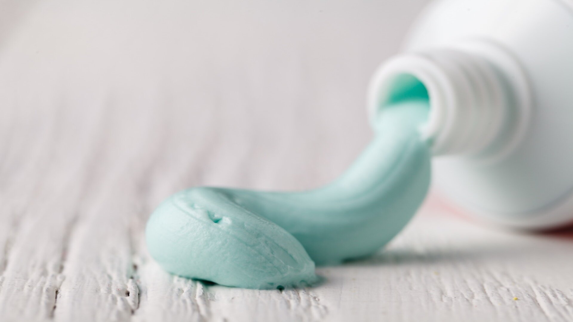 Toothpaste with hydroxyapatite provides promising results