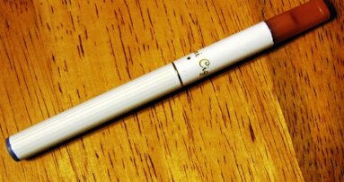Polscy naukowcy badają szkodliwość e-papierosów