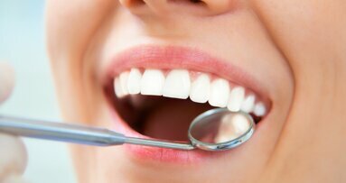Rol orthodontist: zorgverlener of verkoper?