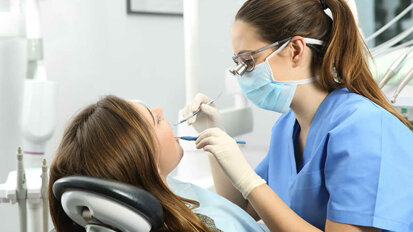 L'étude examine l'effet du traitement parodontal sur l'hypertension artérielle