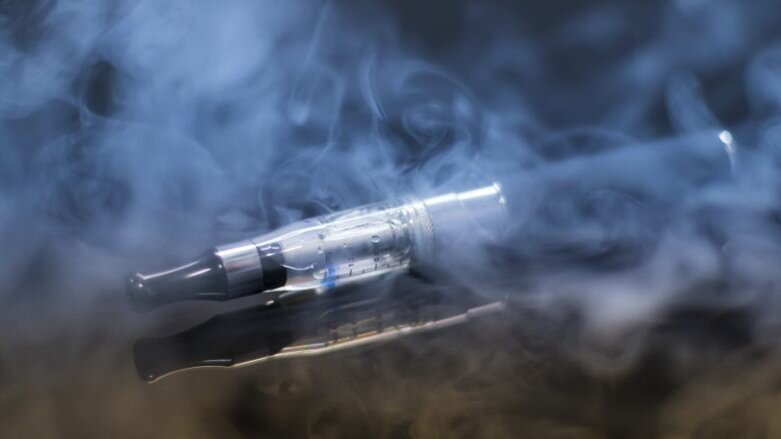 Mogelijk nieuwe longziekte door e-sigaret