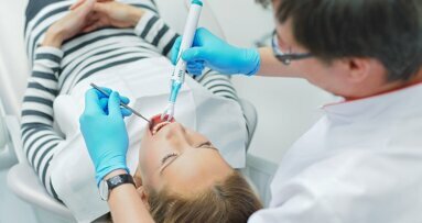 Dlaczego Polacy boją się wizyt u dentysty?