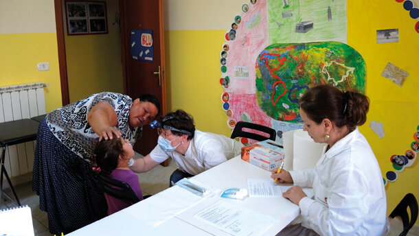 La salute orale dei bambini Rom, un diritto dimenticato: indagine sul campo