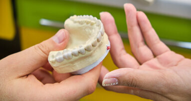 3D-printed denture teeth suitable for long-term clinical use