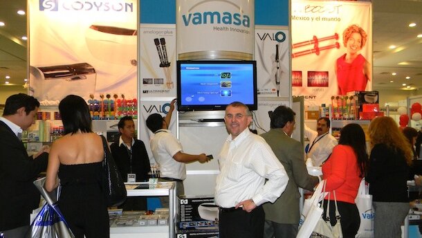 Vamasa presenta en AMIC productos de Ultradent y Nissin
