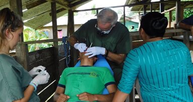 Floating Doctors provides dental care in Panama