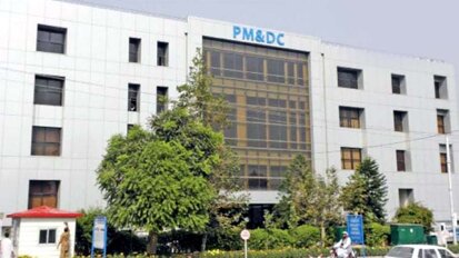 PMDC blames Ministry for delay in registration of doctors