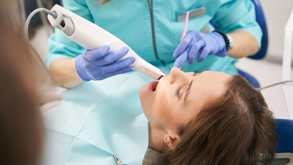 Liệu thiết bị hỗ trợ quét có thực sự giúp ích cho việc quét cấy ghép trong miệng không?