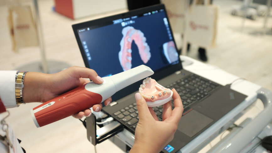 Neoss has recently launched its fast and easy-to-use wireless intra-oral scanner NeoScan 2000. Attendees can try it out at Booth #D43.