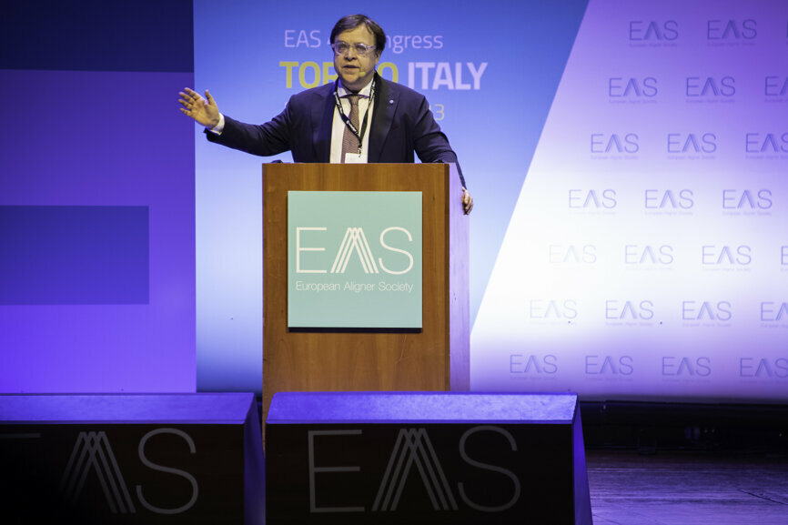 Dr Francesco Garino, EAS Scientific Chairman announced the programm of the congress. (Image: Mauro Calvone)