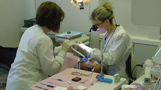 L’assistente dentale nelle strutture pubbliche e private: il nuovo profilo professionale