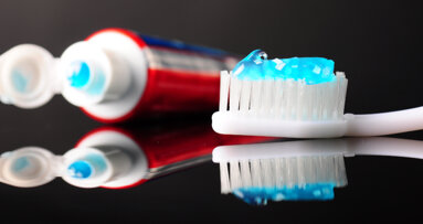 Pasta do zębów i płyn do płukania ust skuteczne w neutralizowaniu SARS-CoV-2