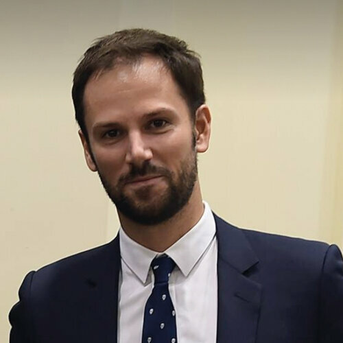 Dr Julien Mourlaas